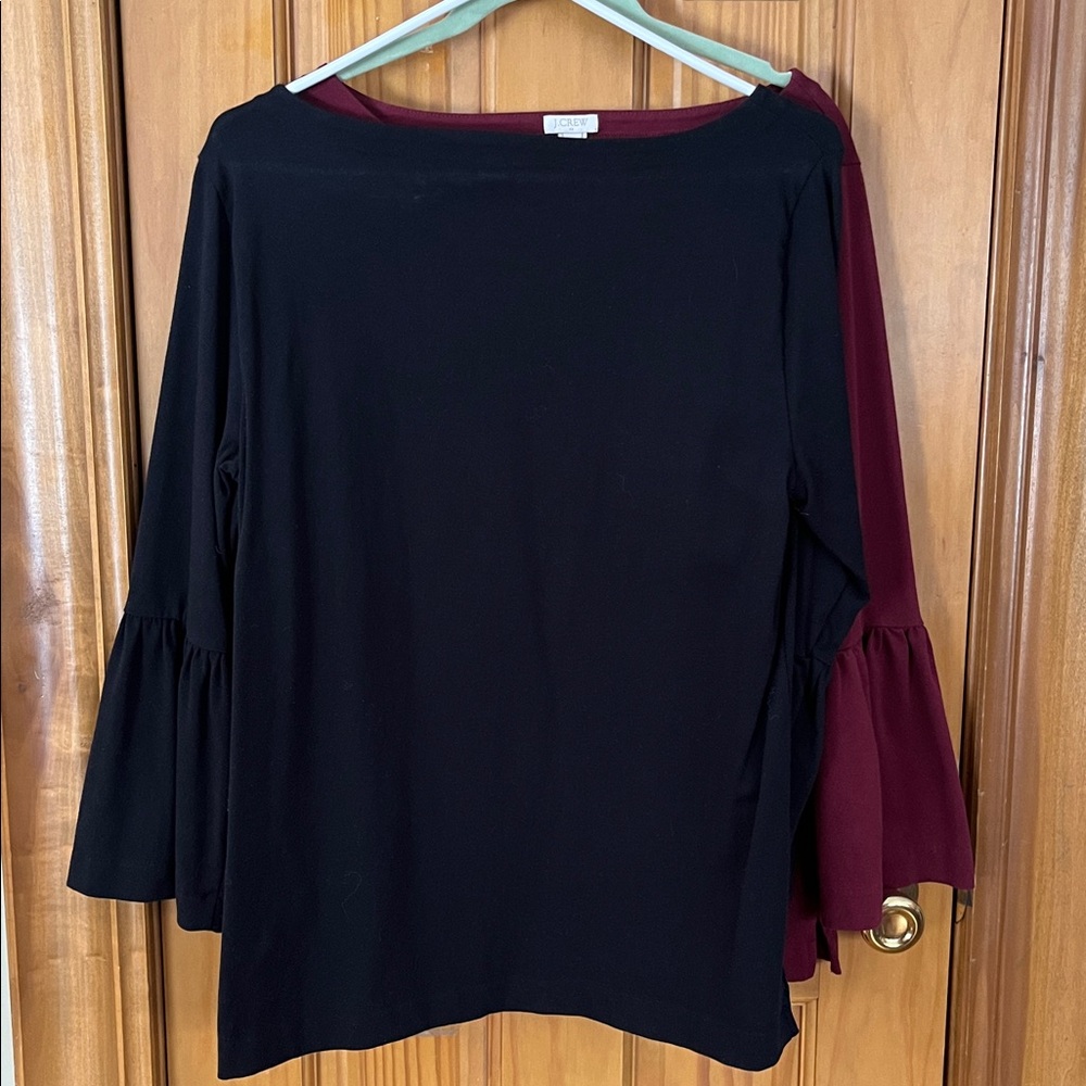 Women’s J Crew tops
sz medium
includes 2
Very good condition - Picture 4 of 8